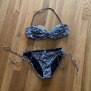 Victoria’s Secret leopard print bikini